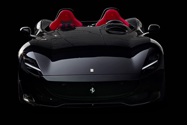 Trong kết quả vừa được công bố, ở phân hạng siêu xe, chiếc Ferrari Monza SP2 mới đã chiến thắng giải thưởng "Siêu xe đẹp nhất" - Most Beautiful Supercar of the Year 2018. Có 3 siêu xe "đối thủ" cạnh tranh vòng xếp hạng cuối cùng mà Monza SP2 đã vượt qua là McLaren Speedtail, Aston Martin DBS Superleggera và Porsche 911 Carrera 4S.