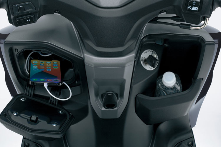 Cả hai mẫu xe Suzuki Burgman Street và Burgman Street EX này hiện đều đạt tiêu chuẩn OBD-2B tại thị trường Ấn Độ, đảm bảo khí thải sạch hơn và cải thiện quản lý động cơ.