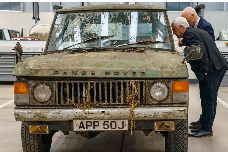 Bên cạnh đó, chương trình còn tiết lộ những góc nhìn chân thật từ những người trong cuộc, từ nhà máy nơi sản xuất các mẫu xe tuyệt vời gắn liền với lịch sử hãng xe. Trân trọng những mẫu xe, những con người truyền cảm hứng, đồng thời chia sẻ tầm nhìn tương lai, đó là chủ đề xuyên suốt của chương trình.