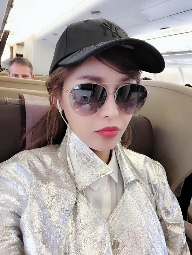 Tăng Thanh Hà cùng ông xã đi ăn uống hẹn hò với hội bạn thân - Hình 8 Tang Thanh Ha cung ong xa di an uong hen ho voi hoi ban than-Hinh-8