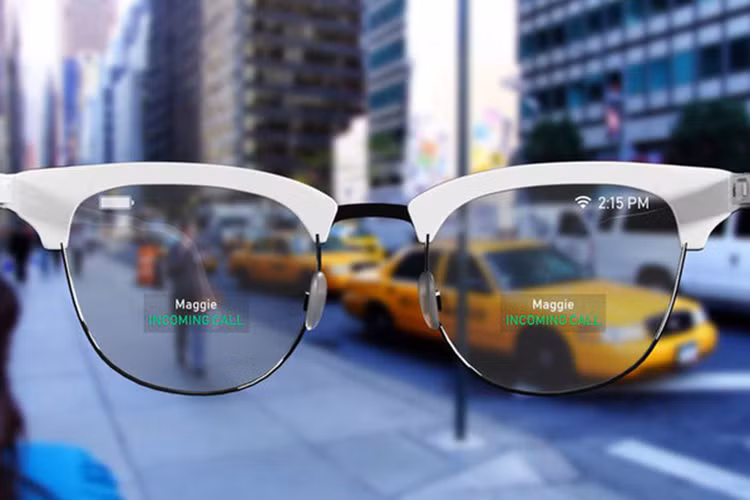 Giữa hàng chục các thông báo về những tính năng và sản phẩm mới được đưa ra trong Hội nghị nhà phát triển WWDC 2019 vừa qua, có một điều rộng lớn đang được nhà sản xuất Apple xây dựng lên ngay trước mắt mọi người mà không mấy người chú ý: đó là nền móng cho một cặp kính thông minh, được nhiều người đồn đoán sẽ ra mắt trong năm 2020.
