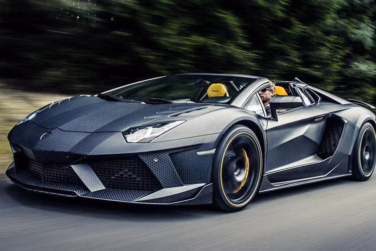 Những thay đổi ở động cơ, sẽ giúp siêu xe này có thể đạt công suất 1.233 mã lực cùng mô men xoắn cực đại 1.000 Nm, một bước tiến cực khủng từ con số 543 mã lực cùng mô men xoắn 210 Nm.