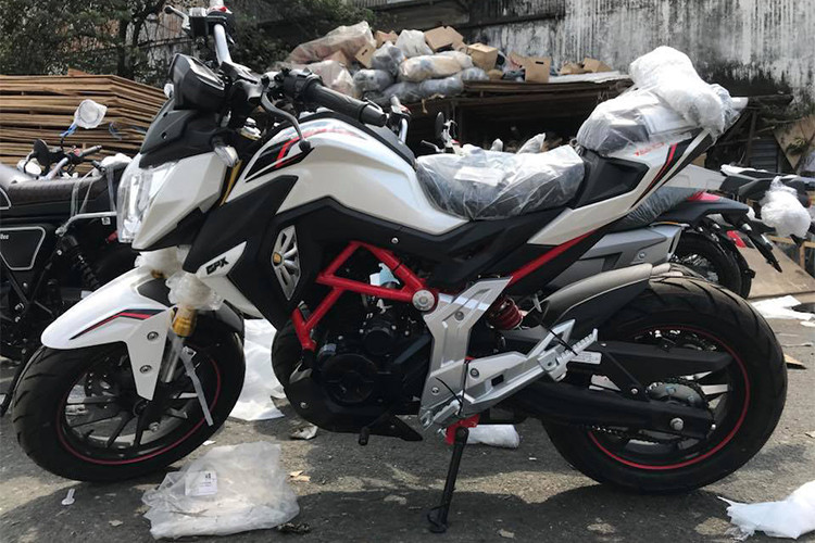 Sức mạnh của các mẫu xe môtô cỡ nhỏ này đến từ khối động cơ xylanh đơn 149cc, sở hữu hộp số 6 cấp. Phiên bản naked-bike của mẫu 150GR được đặt tên là GPX Demon 150GN với trang bị động cơ tương tự và có thiết ké có phần giống với KTM Super Duke.