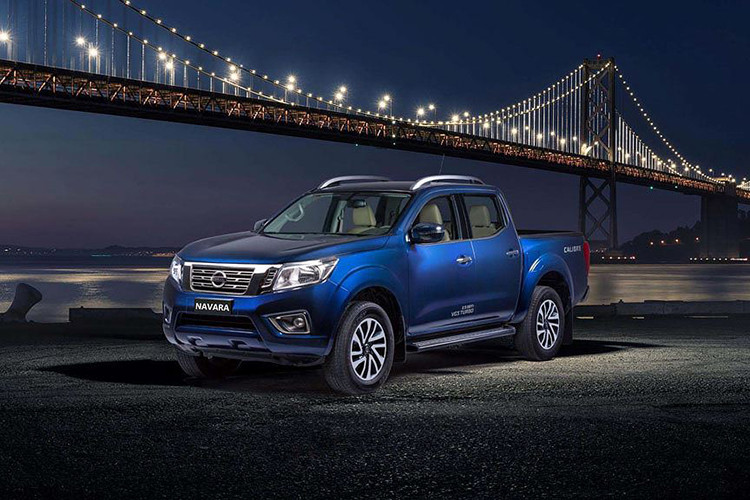 Theo thông tin từ các đại lý kinh doanh Nissan tại Việt Nam, sắp tới, danh mục sản phẩm dòng xe bán tải Nissan Navara sẽ được bổ sung thêm phiên bản mới. Cụ thể, website chính thức của Nissan Việt Nam cũng đã hiển thị các hình ảnh đầu tiên với dòng chữ "New Navara A-IVI".