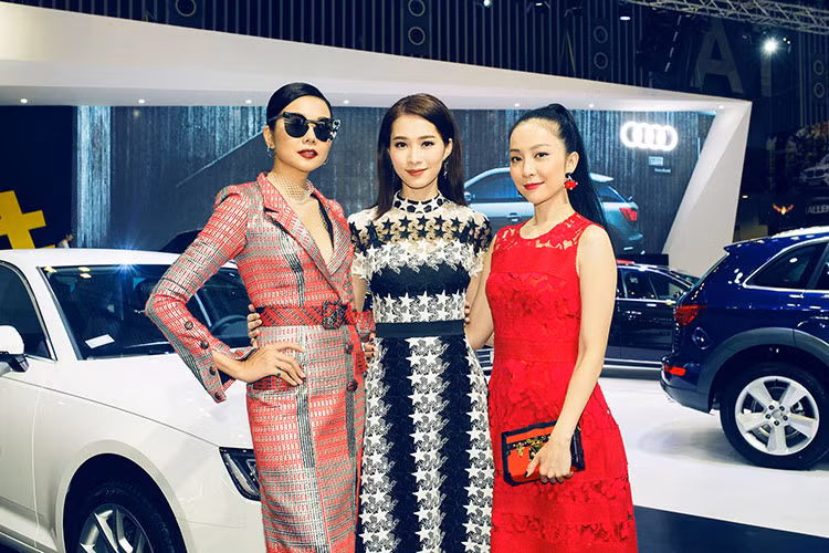 Audi Q2 tại Việt Nam sẽ chỉ có duy nhất một phiên bản động cơ 1.4 lít 4 xi-lanh tăng áp TFSI chạy xăng với công nghệ ngắt xy-lanh theo yêu cầu COD, có công suất tối đa 150 mã lực và mô-men xoắn cực đai 250 Nm. Khi được kết hợp cùng hộp số ly hợp kép S tronic 7 cấp, động cơ chỉ tiêu thụ mức nhiên liệu trung bình từ 5,2 lít và mức khí thải chỉ 119 gam CO2/km.