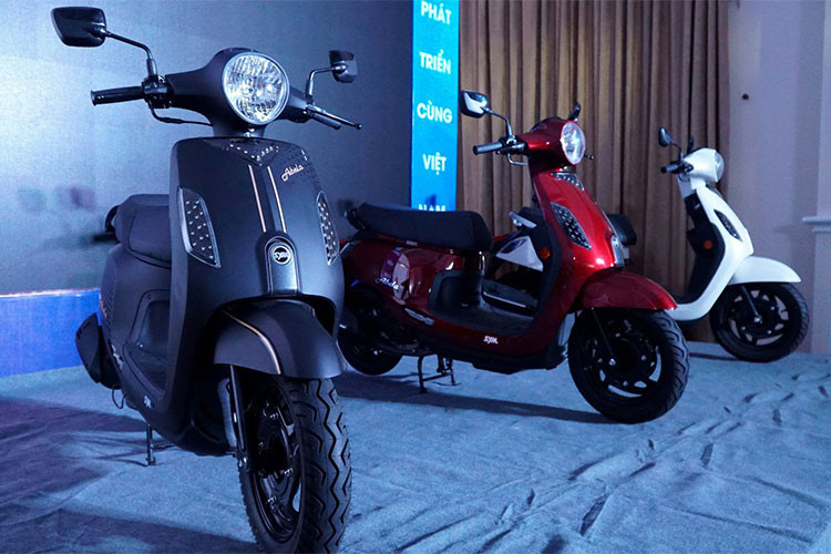 Trong lần giới thiệu mẫu xe máy mới này, SYM cũng chia sẻ nhiều thông tin quan trọng trong chiến lược phát triển của hang tại Việt Nam. Một trong những thông tin quan trọng đó là việc hãng đang xây dựng kế hoạch để dần tăng tỷ lệ nội địa hóa các dòng xe của hãng, phần lớn sẽ sản xuất, lắp ráp tại các nhà máy trong nước, hạn chế nhập khẩu.