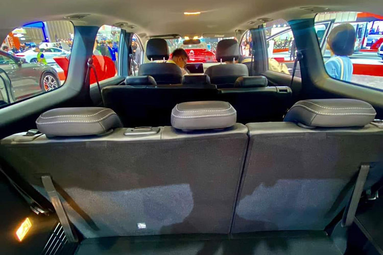 Nằm bên dưới nắp ca-pô của MG G50 tại Việt Nam là động cơ xăng 4 xi-lanh, tăng áp, dung tích 1.5L, tạo ra công suất tối đa 168 mã lực và mô-men xoắn cực đại 285 Nm. Động cơ kết hợp với hộp số tự động ly hợp kép 7 cấp ướt và hệ dẫn động cầu trước.