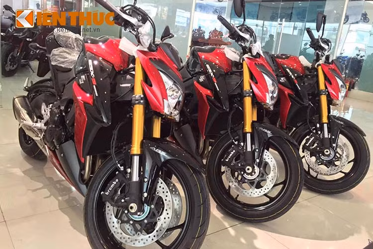 Bên cạnh GSX-S1000 hàng chính hãng, các đại lý bán xe tư nhân tại thị trường Việt Nam cũng đã bán ra mẫu xe này với mức giá thấp hơn chính hãng tới 30 triệu đồng. Cụ thể xe có giá bán 385 triệu đồng (bao ra biển số) cùng chế độ bảo hành và hậu mãi của đại lý.