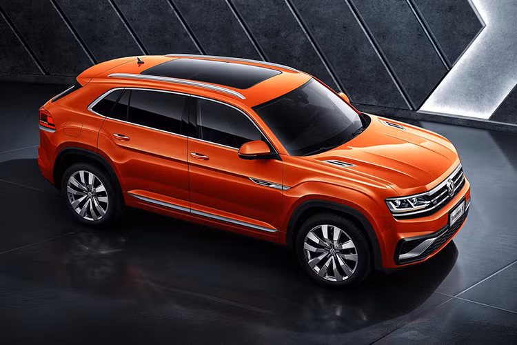 Ngoài ra, mẫu xe Tiguan 2020 còn có thể được gia tăng thêm 1 phiên bản chạy động cơ hybird mới với công suất 170 - 250 mã lực. Thời điểm mẫu xe này ra mắt chính thức hiện vẫn chưa được công bố.