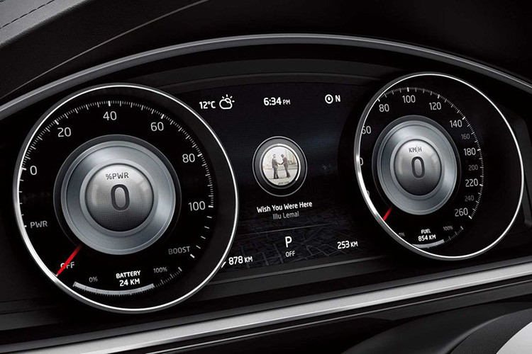 Không chỉ riêng hãng xe ôtô Volkswagen, các thương hiệu khác thuộc cùng tập đoàn như Porsche, Audi cũng đều đang phát triển các mẫu xe theo phong cách SUV lai Coupe hiện đại này.