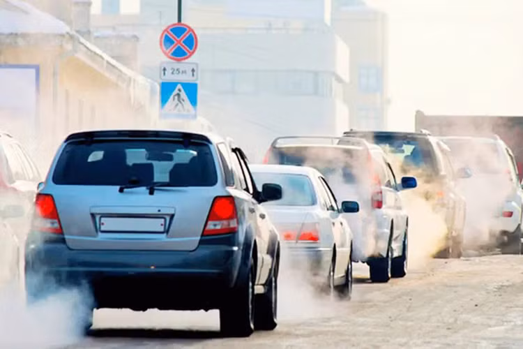 Siet chat kiem dinh khi thai oto tai Ha Noi, TP.HCM tu 2026