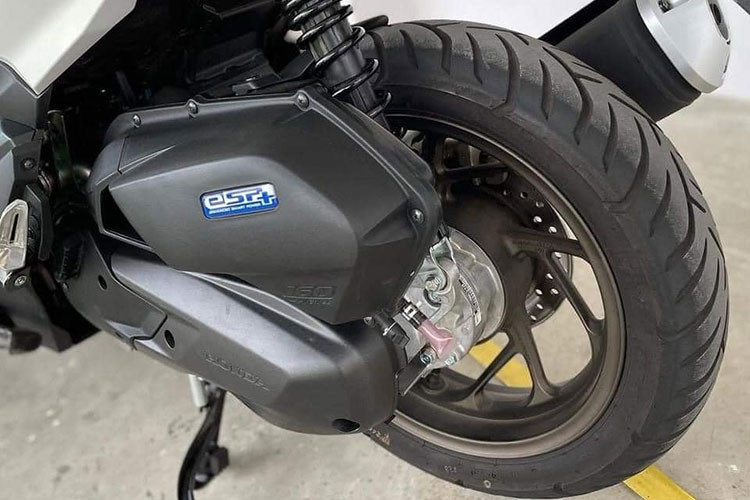 Nâng cấp đáng chú ý nhất trên mẫu xe ga Honda Vario 160 chính là động cơ eSP+ hoàn toàn mới với thiết lập xylanh đơn, 4 van, dung tích 160cc, sản sinh công suất 15,3 mã lực tại tua máy 8.500 vòng/phút và mômen xoắn cực đại 13,4 Nm tại tua máy 5.000 vòng/phút.