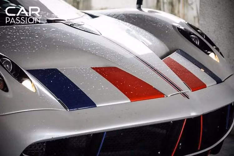 Bộ sưu tập siêu xe của Minh Nhựa hiện chỉ còn duy nhất chiếc Pagani Huayra, ngoài ra, doanh nhân 8X này chỉ thích sưu tầm các mẫu xe gầm cao máy thoáng như Mercedes-AMG G63 Edition One, siêu SUV Lamborghini Urus hay Range Rover Autobiography đời mới.