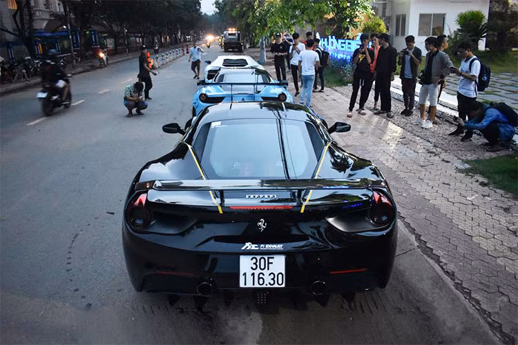 Car &amp; Passion là hành trình siêu xe của các thành viên tại TP HCM, người khởi xướng là Cường Đô la và hành trình đầu tiên được diễn ra vào năm 2011 với 10 chiếc siêu xe chạy từ Sài Gòn ra Đà Nẵng. Tuy nhiên, phải mất gần 8 năm sau hành trình này mới được tái khởi động lại.