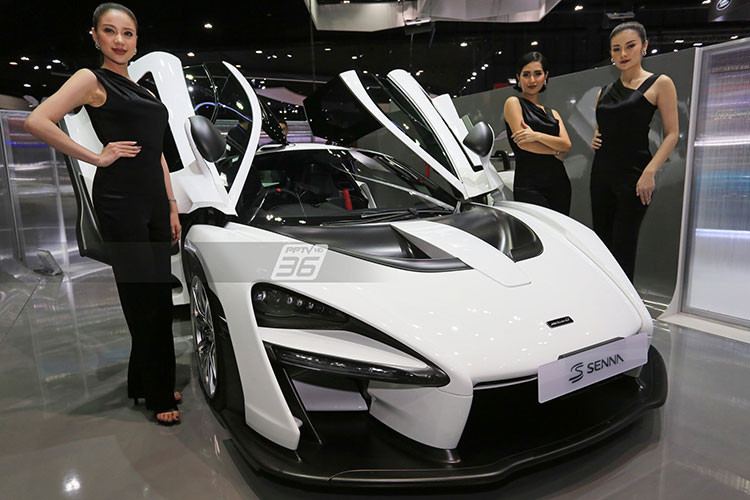 Cung cấp sức mạnh cho McLaren Senna là khối động cơ xăng V8, tăng áp kép, dung tích 4.0 lít, lấy từ siêu phẩm 720S đã có mặt tại Việt Nam. Tất nhiên, khối động cơ này đã được tinh chỉnh lại nhằm giúp siêu phẩm hàng hiếm McLaren Senna có công suất tối đa lên đến 789 mã lực và mô-men xoắn cực đại 800 Nm.