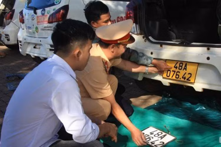 Nhung chinh sach giao thong cho oto, xe may co hieu luc nam 2022-Hinh-5