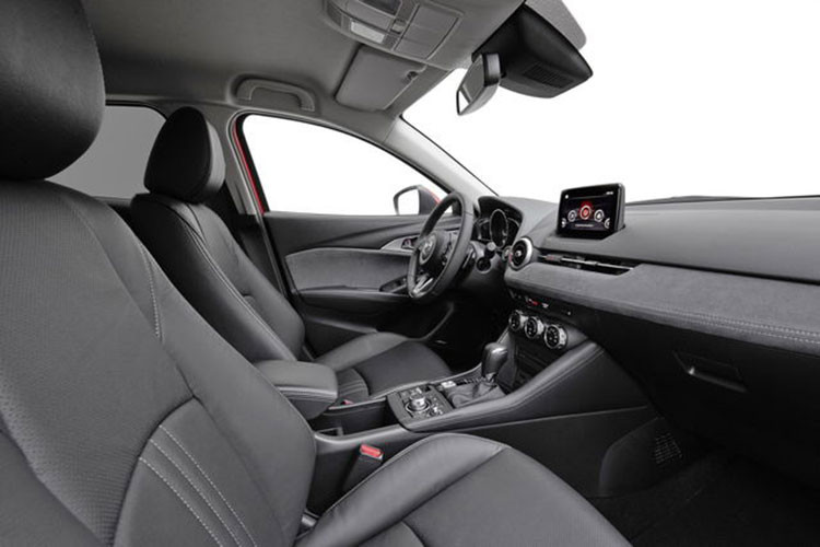 Mazda CX-3 tiếp tục sử dụng ngôn ngữ thiết kế KODO đặc trưng của Mazda. Ngoại hình xe ấn tượng với lưới tản nhiệt viền chrome cỡ lớn, cụm đèn Halogen/full-LED (tùy phiên bản) cùng cụm đèn hậu LED khá giống với CX-5. Động cơ sử dụng trên CX-3 nhiều khả năng là biến thể 2.0L SkyActiv-G với công suất 156 mã lực/mô-men xoắn 203 Nm đi kèm hộp số tự động 6 cấp tương tự thị trường Thái Lan và Malaysia.