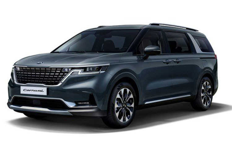 Mặc dù Thaco chưa tiết lộ lịch ra mắt chính thức của Kia Sedona 2021 mới nhưng mẫu xe mới này đã liên tục xuất hiện tại Việt Nam trong thời gian gần đây thậm chí mẫu xe gầm cao Kia này đã cập cảng Việt Nam vào đầu tháng 4 vừa qua. Theo một số nguồn tin, Sedona 2021 dự kiến sẽ trình làng vào quý II/2021 mà nhiều khả năng là trong tháng 06/2021.