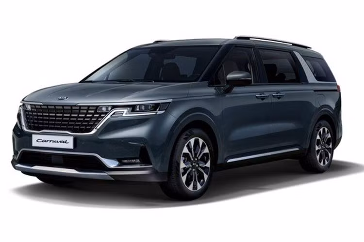 Mặc dù Thaco chưa tiết lộ lịch ra mắt chính thức của Kia Sedona 2021 mới nhưng mẫu xe mới này đã liên tục xuất hiện tại Việt Nam trong thời gian gần đây thậm chí mẫu xe gầm cao Kia này đã cập cảng Việt Nam vào đầu tháng 4 vừa qua. Theo một số nguồn tin, Sedona 2021 dự kiến sẽ trình làng vào quý II/2021 mà nhiều khả năng là trong tháng 06/2021.