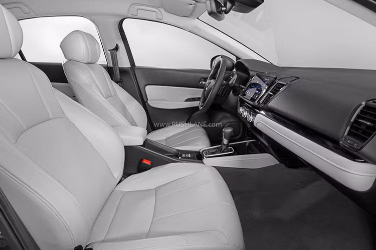 Nâng cấp quan trọng là phanh tay điện tử tích hợp tính năng giữ phanh Brake Hold. Hiện tại, tính năng này có sẵn cho cả City Sedan và City Hatchback mới.