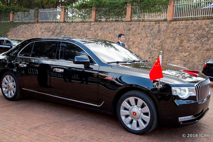 Việc N501 dùng cơ sở gầm bệ Audi và động cơ Toyota không phải là chuyện bất ngờ, do Hồng Kỳ là đối tác Trung Quốc của nhiều thương hiệu nước ngoài như Volkswagen, Mazda, Toyota và General Motors. Tuy nhiên, thông số kỹ thuật hay khả năng phòng thủ của Hồng Kỳ N501 dành cho Chủ tịch Trung Quốc Tập Cận Bình vẫn được giữ kín.