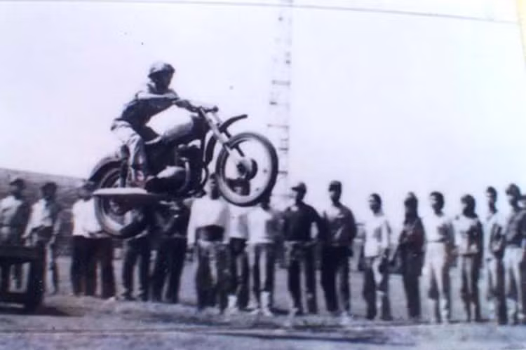 Những màn biểu diễn máu lửa, những pha lên đầu, vượt chướng ngại vật... "cực chất" phục vụ người xem miền Bắc.