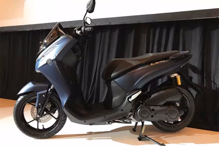 Được xem là sự kết hợp giữa mẫu xe tay ga thể thao Aerox 155 (hay NVX 155 ở Việt Nam) và N-Max (NM-X), Yamaha LEXi 125 phiên bản mới sở hữu kiểu dáng mới lạ cùng nhiều công nghệ, hứa hẹn sẽ trở thành đối thủ cân xứng với chiếc Honda PCX 125 thế hệ mới.