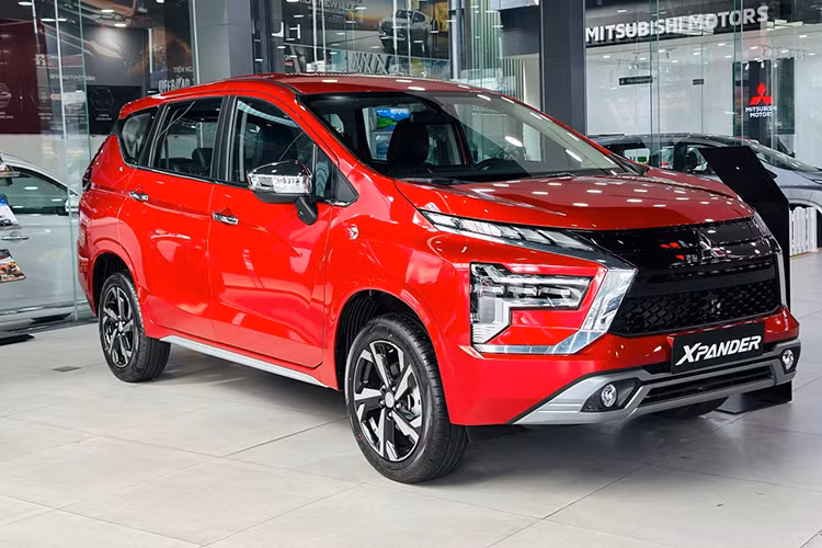  Mitsubishi Xpander: 1.467 xe Tháng 11/2023 tiếp tục là một tháng thành công của dòng MPV cỡ nhỏ Mitsubishi Xpander khi mẫu xe này đạt doanh số 1.467 xe, tăng trưởng 14,8%. Với kết quả này, Mitsubishi Xpander vững vàng ở vị trí số 1 trong phân khúc MPV đồng thời đứng thứ 4 toàn thị trường.