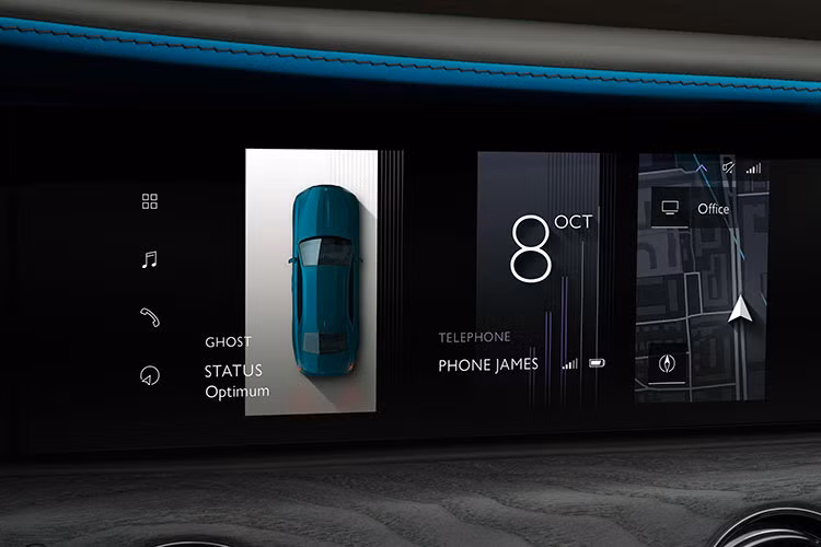 Nếu khách hàng lựa chọn tùy chọn này, các nghệ nhân của Rolls-Royce sẽ phải mất thêm khoảng 20 giờ làm việc, do vải được chế tạo từ hơn 17.703 mét chỉ và khoảng 2,2 triệu mũi khâu.