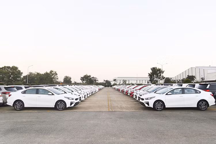 Năm 2020, Thaco có kế hoạch xuất khẩu 480 xe du lịch Kia Grand Carnival sang Thái Lan, đồng thời đẩy mạnh xuất khẩu xe du lịch Kia các loại sang các thị trường hiện hữu Myanmar, Thái Lan và mở rộng sang các thị trường khác như Malaysia, Campuchia, Philippines...