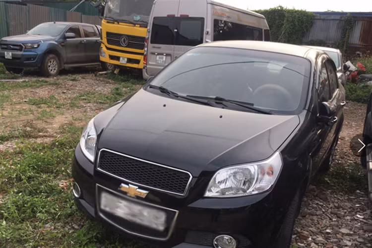 Chưa kể, ngân hàng không cung cấp thông tin chi tiết về tình trạng xe. Người mua cũng không được tạo điều kiện tối ưu trong việc lái thử, đánh giá chất lượng. Chính sách bảo hành, bảo trì không được ngân hàng triển khai nên người có nhu cầu mua xe cũng rất e ngại.