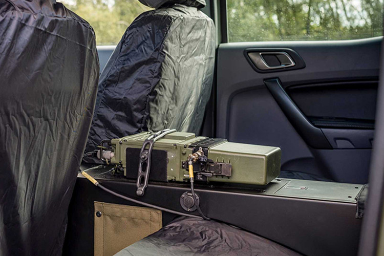 Ricardo nói rằng khung gầm xe có thể được thay đổi với lò xo, thanh noãn xung, phanh, la-zăng, và lốp khác để phù hợp mục đích sử dụng. “Áp dụng các khung gầm ô tô chất lượng tốt và có sẵn cho vai trò quốc phòng cung cấp một cơ hội cho ra đời phương tiện tiết kiệm chi phí, phù hợp nhiều mục đích, và mạnh mẽ mà còn dễ bảo dưỡng,” giám đốc Paul Tarry nói.