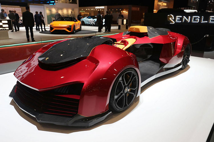 Ngoài ra, Engler cũng khẳng định rằng các khách hàng sẽ có thể cá nhân hóa nhiều phụ tùng của phương tiện và có đa chủng loại màu sơn để lựa chọn. Chi tiết giá xe F.F Superquad hiện vẫn chưa được công bố.