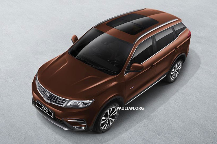 Về trang bị, phiên bản tiêu chuẩn (2WD) sử dụng đèn pha halogen, mâm hợp kim 17 inch. Nội thất ghế vải, màn hình cảm ứng 8 inch kết nối với camera lùi phía sau, tích hợp hệ thống thông tin giải trí GKUI trên nền tảng Android, bộ nhớ 16GB, kết nối WiFi, Bluetooth, điều hướng và ra lệnh giọng nói,... 