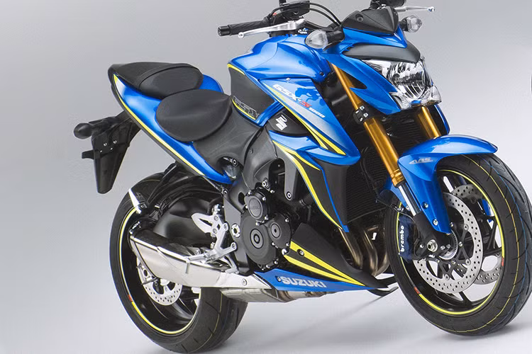 Cả 2 phiên bản đặc biệt này đều được lấy cảm hứng từ các mẫu xe đua MotoGP của Suzuki. Xe được trang bị động cơ 999 phân khối cho công suất tối đa 143,5 mã lực tại vòng tua máy 10.000 vòng/phút và mô-men xoắn 106 Nm tại 9.500 vòng/phút.