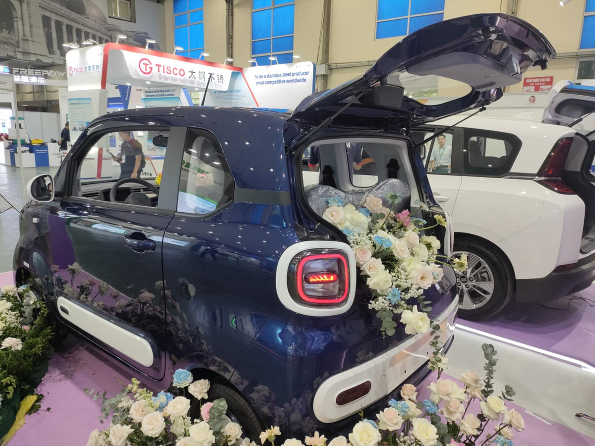 Mức giá xe Bestune Xiaoma 2025 tại Việt Nam dự kiến bán ra khoảng 199 triệu đồng, Xiaoma hứa hẹn sẽ là đối thủ đáng gờm trong phân khúc xe điện đô thị, cạnh tranh trực tiếp với Wuling MINI EV và Vinfast VF3.