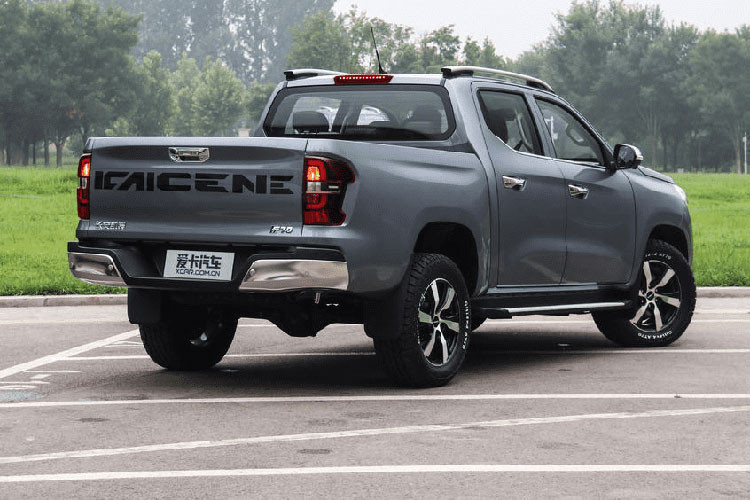 Changan Kaicene F70 mới là mẫu xe đầu bảng của thương hiệu, phát triển với sự can thiệp từ PSA của Pháp. Changan có thể nhận được sự giúp đỡ của PSA bởi vì hai công ty đang có cam kết trong liên doanh Changan-PSA, đơn vị sản xuất xe thương hiệu DS cho thị trường Trung Quốc.