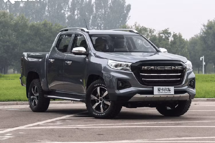 Những mẫu xe Trung Quốc thường có một cái giá rất mềm, nhưng không vì thế mà thiếu một dáng vẻ bắt mắt hay thậm chí là những trang bị tiên tiến. Một minh chứng mới cho chuyện này là mẫu xe bán tải Changan Kaicene F70 vừa được tung ra thị trường.