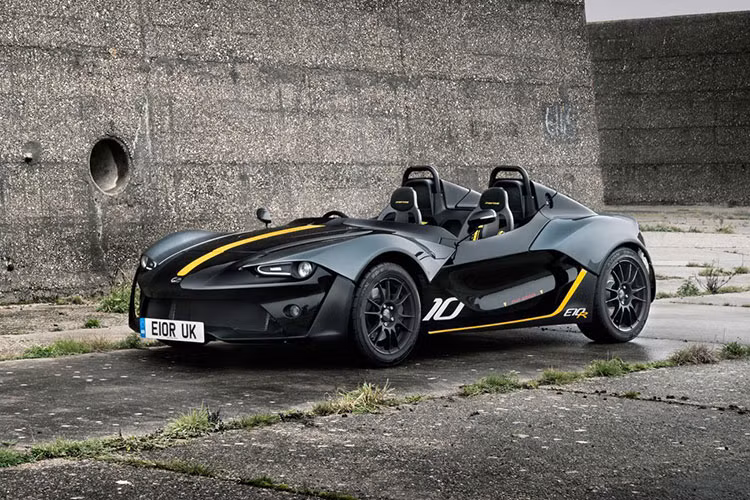 Zenos hay Zenos Cars là một hãng xe mới chuyên sản xuất xe thể thao và siêu xe bình dân giá rẻ có trụ sở tại Vương Quốc Anh hay chính xác hơn là Xứ Wales vừa cho ra mắt phiên bản Zenos E10 R 2016.