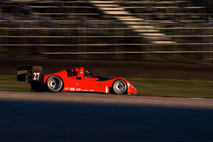 Đội đua Scuderia Ferrari cũng thể hiện sức mạnh của những cỗ máy thể thức 1 với các tay đua Sebastian Vettel, Kimi Raikkonen, Esteban Gutierrez và Marc Gene.