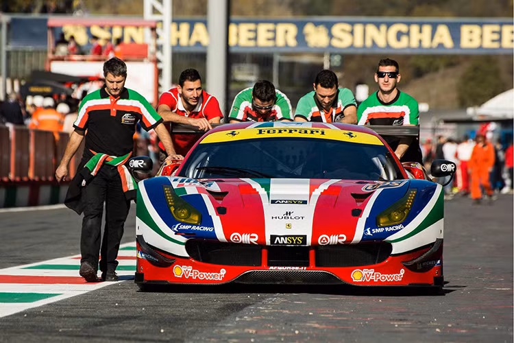 Sự kiện lần này không chỉ là những màn giới thiệu, show xe hay quảng bá thương hiệu Ferrari - mà còn để kiểm chứng và đánh giá những mẫu xe cả mới lẫn cũ của thương hiệu đình đám này.