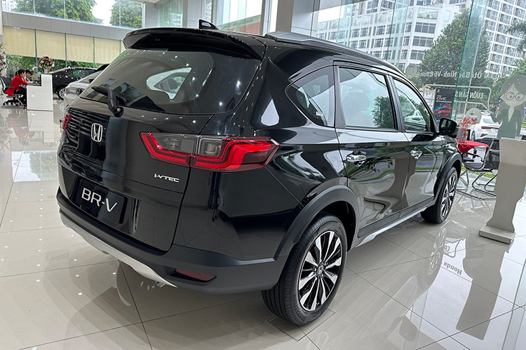 Gia xe Honda BR-V thang 2/2024, giam toi hon 30 trieu dong-Hinh-3