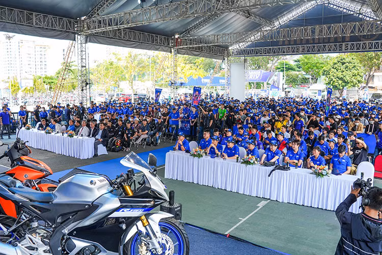 Hoc vien dao tao dua xe moto cua Yamaha Motor Viet Nam ra mat