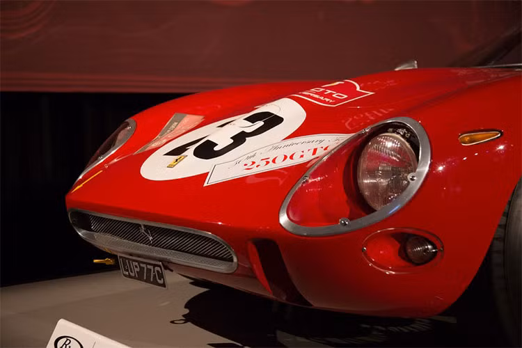 Trước đó, đơn vị đấu giá dự kiến thu về số tiền khoảng 45 triệu đô (khoảng 1.000 tỷ đồng). Tuy nhiên mức giá bán lần này lại được chốt cao hơn.