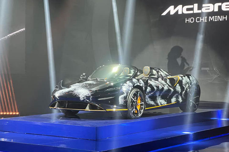 Như vậy, sau 2 năm làm quen với xe McLaren Elva mô hình, cuối cùng Minh Nhựa cũng đã sở hữu 1 cột mốc chơi xe đẳng cấp của mình. McLaren Elva của Minh Nhựa là 1 trong 169 chiếc siêu xe được sản xuất trên toàn cầu, nhiều hơn 20 xe như hãng công bố trước đó. 