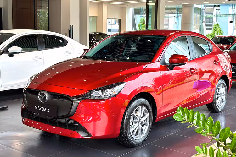 Mazda2 va CX-3 giam ca chuc trieu 