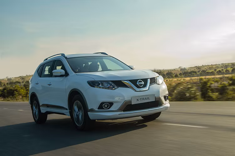 Theo bảng giá mới, mẫu xe CUV Nissan X-Trail có giá từ 852 triệu đồng (đã bao gồm thuế VAT) với 3 phiên bản có mức giảm lên đến 127 triệu đồng (bản dẫn động 4 bánh); Nissan Sunny giá từ 428 triệu đồng với mức giảm cao nhất lên đến 50 triệu đồng (bản XV).