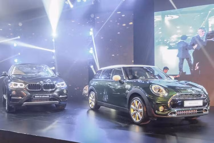 Sau khi “về tay" THACO, các dòng xe BMW, MINI và BMW Motorrad vẫn được phân phối dưới dạng nhập khẩu từ Đức và một số dòng xe PKL từ Thái Lan. Bên cạnh đó, nhà nhập khẩu THACO hứa hẹn về tương lai không xa của việc lắp ráp xe BMW tại Việt Nam khi đạt đủ điều kiện.