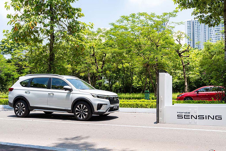 Loat oto Honda Viet Nam nhan uu dai va giam gia trong thang 9/2023-Hinh-4