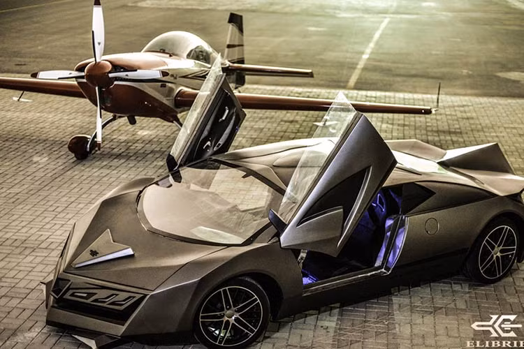 Tại Qatar Motor Show 2016 vừa diễn ra, ngoài các siêu xe triệu đô khách tham quan được mở mang thêm tầm nhìn khi diện kiến những “sản phẩm” khác lạ, đặc biệt là mẫu siêu xe Elibriea phiên bản concept được thiết kế và sản xuất trực tiếp tại quốc gia giàu có này.